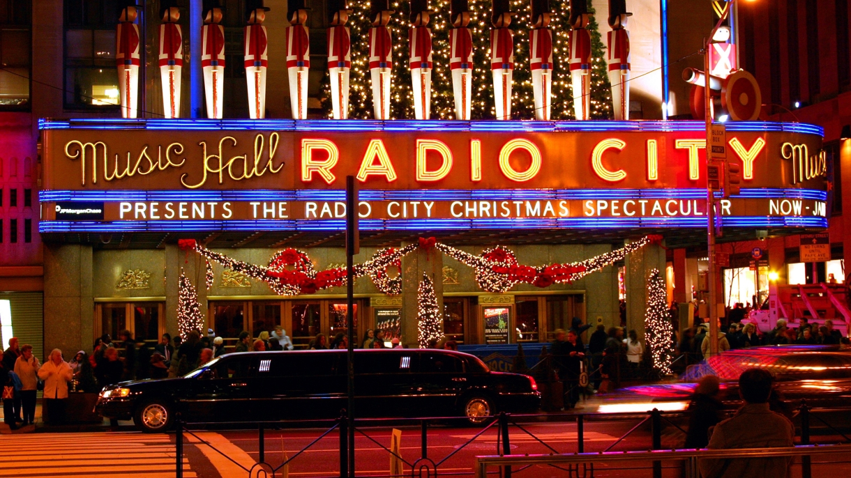 Bucknell Student Vocal Group Beyond Unison Opens Rockettes' Radio City  Music Hall Christmas Spectacular