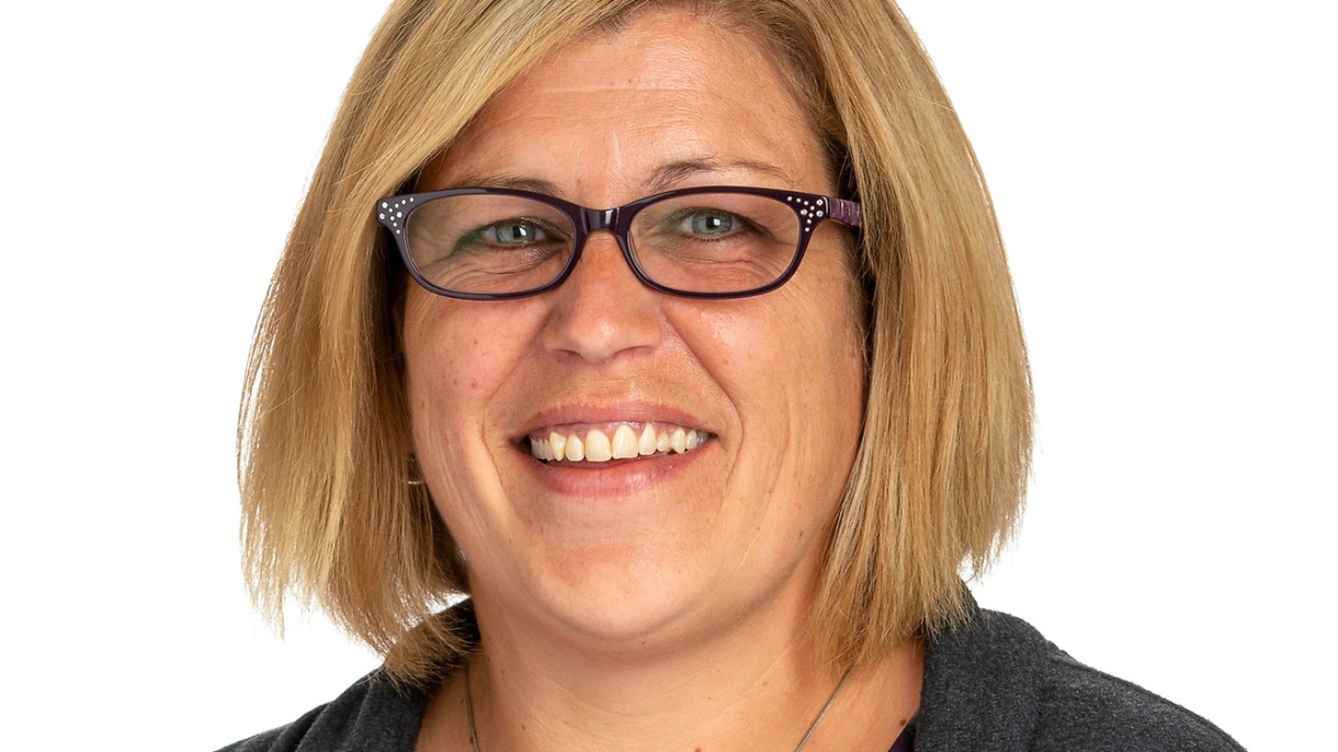 その他 Katie Kelly & Katie Edynn Slip-On Sneaker at Hamilton Place in