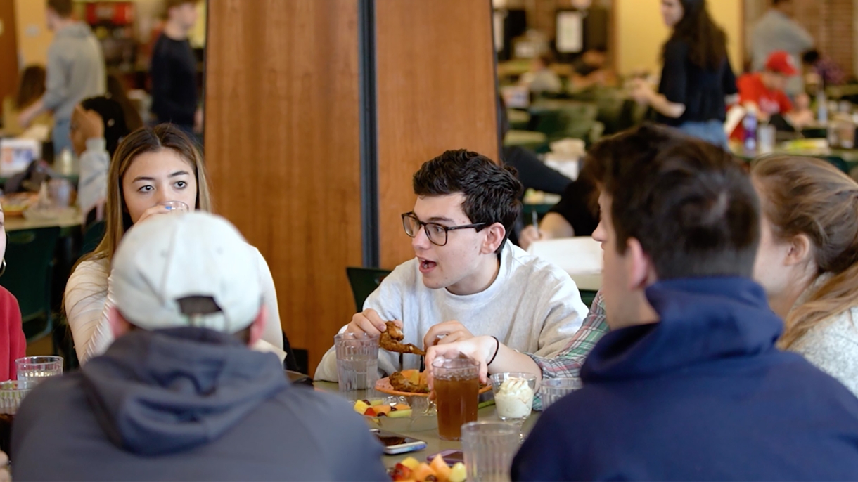 Students eating lunch.