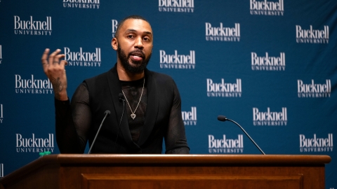 Author George Johnson speaks at the Bucknell Forum.