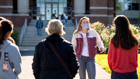 Student-led campus tour