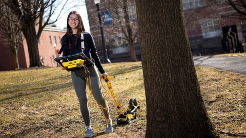Jordan Isaacs '23 uses ground-penetrating radar machine