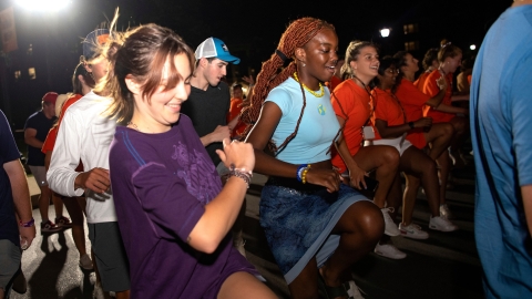 Students dance at the 7th Street Festival during Orientation.