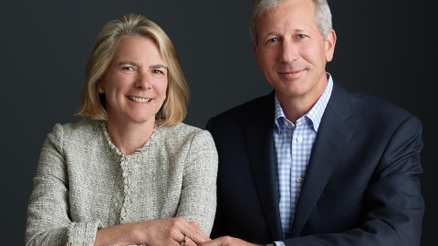 Portrait of Lance ’85 and Julie Crenson Fritz ’85