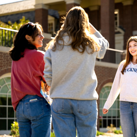 Student leads a campus tour