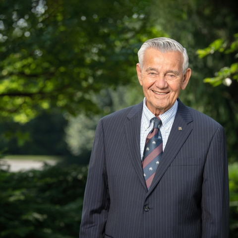Portrait of Michael Pascucci ’58