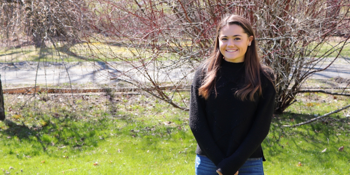 Emily Turner '22 outdoors