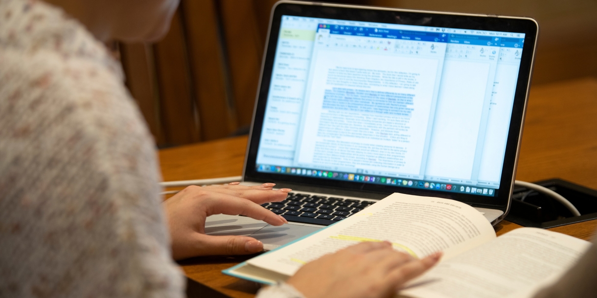Student studying at Bucknell Writing Center