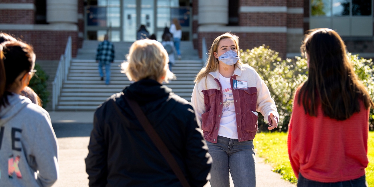 Student-led campus tour