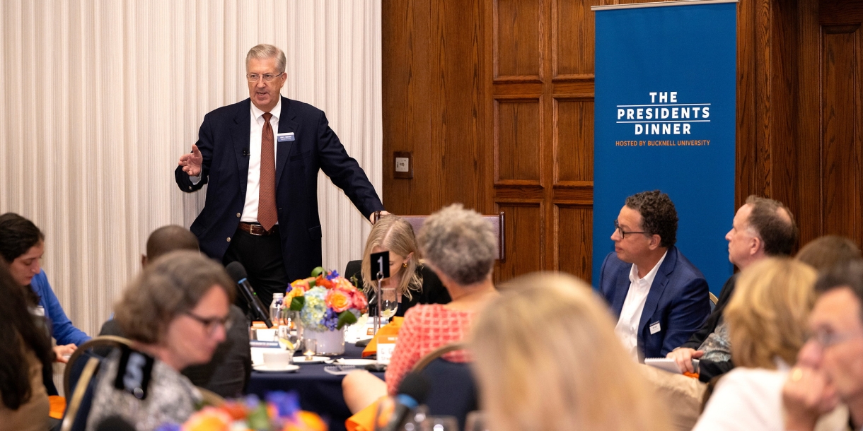 25PresidentsDinner017.jpg