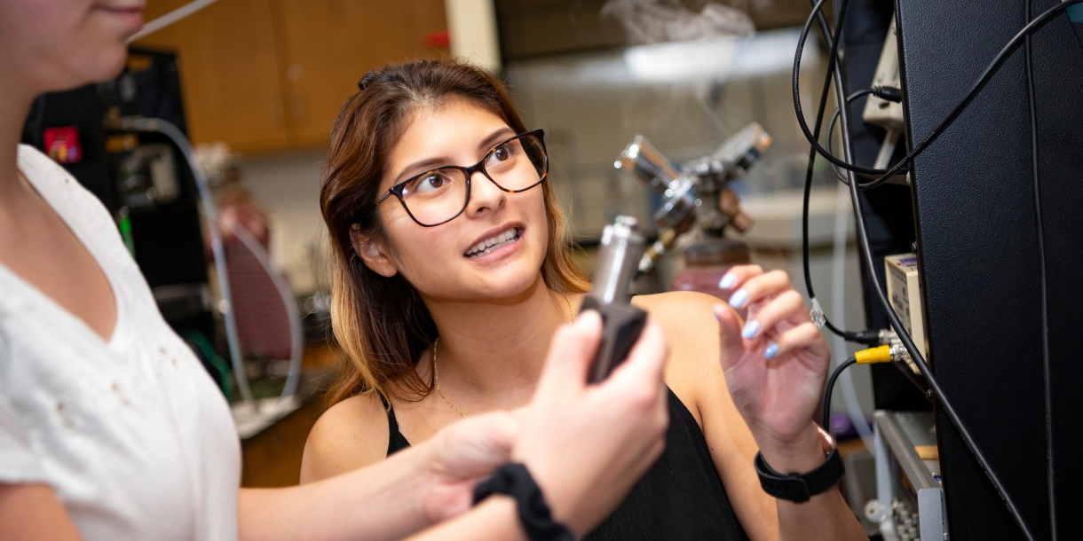 Students researching vaping