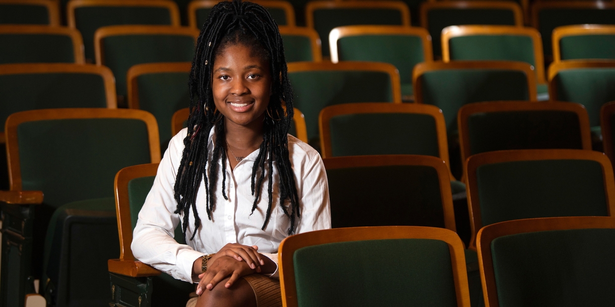 Portrait of student Effiem Obasi