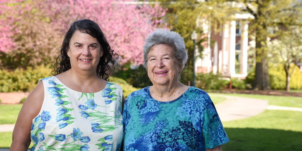 Portrait of Zareen Taj Mirza &#039;79 and her mother, Josephine &quot;Dodie&quot; Detmer &#039;52