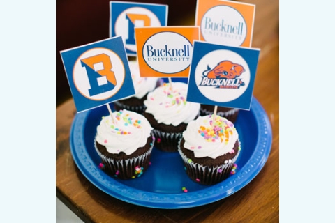 Decorative bucknell branded food toppers