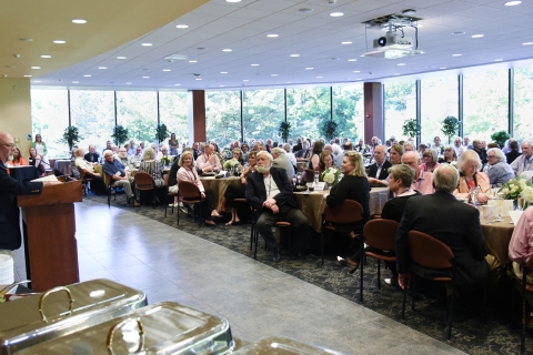 Chuck Resnick &#039;72, Reunion Chair, presenting before the class dinner.