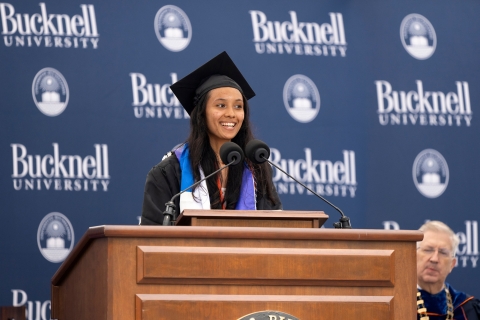 Gabby Diaz ’25 speaks at Bucknell's 175th Commencement.