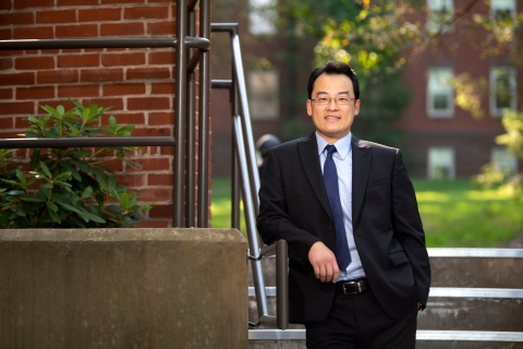 Portrait of professor Jimmy Chen