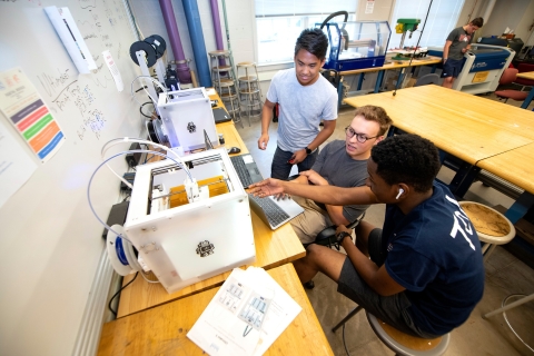 Engineering EXCELerator students in Mooney Lab with 3D printers