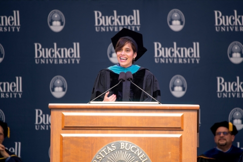 Daisy Auger-Domínguez &#039;95 addresses the Class of 2022