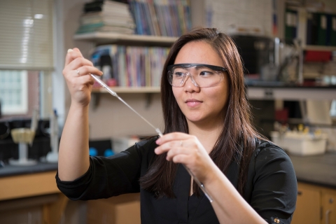 Sophie Kong working in a lab
