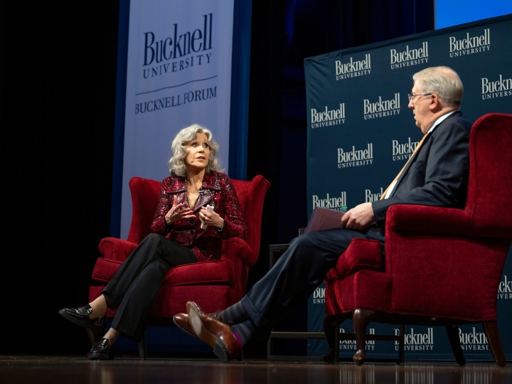 Jane Fonda speaks with President John Bravman during the Bucknell Forum. 