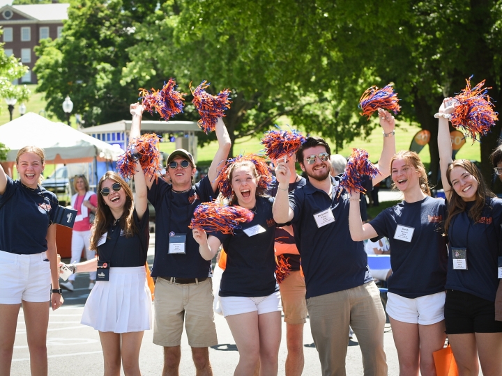 Bucknell Student Ambassadors Cheering with poms