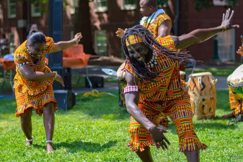 African dancers