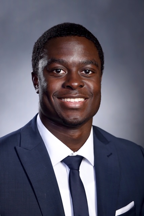 Portrait of Fisayo Oluleye &#039;19