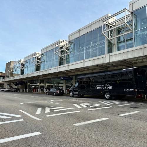 Shuttle Philadelphia International Airport (PHL) Drop Off, Terminal C