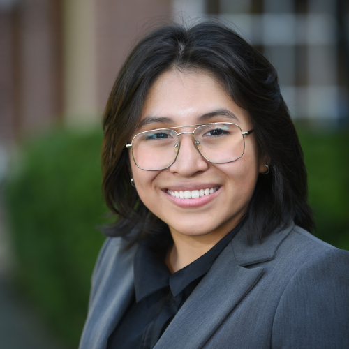 Portrait of Valeria Lopez ‘28