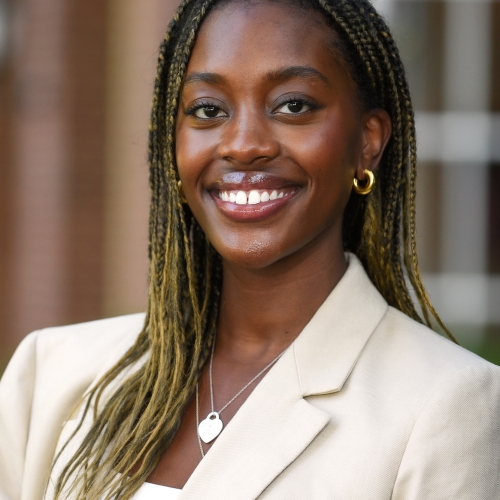 Alma Ledwidge '25
